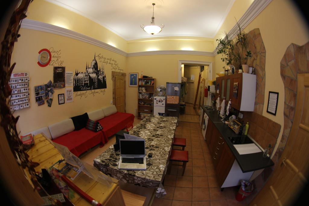 Budapest Centrum Cozy Hostel Экстерьер фото